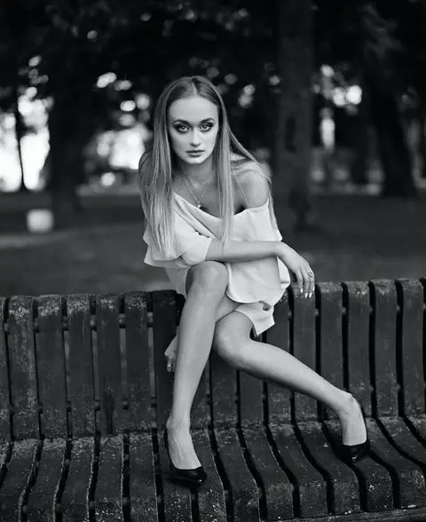 Nuotrauka - Tomas Lelys Modelis - Indre Jasaityte Makiažas - Ieva Mitigailienė