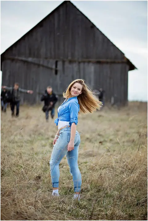 2015.04.14 išvyka į daržinę